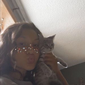 Meet your Posher, Emma